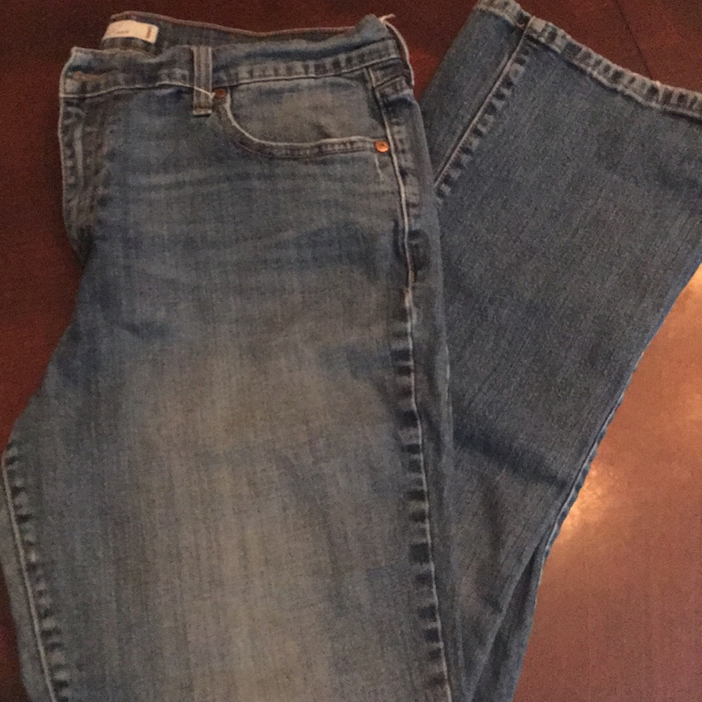 Super cute Levi’s women’s bootcut jeans 16M